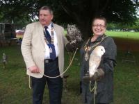 The Mayor with birds of prey